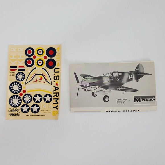 Monogram Tiger Shark P-40B 1/48 Scale Model Kit 6803 Flying Tigers 1973 Vintage - Picture 3 of 8